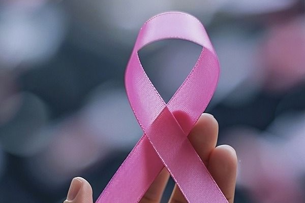 Imagem de Outubro Rosa: Alpha Social lança campanha em prol do Hospital Aristides Maltez