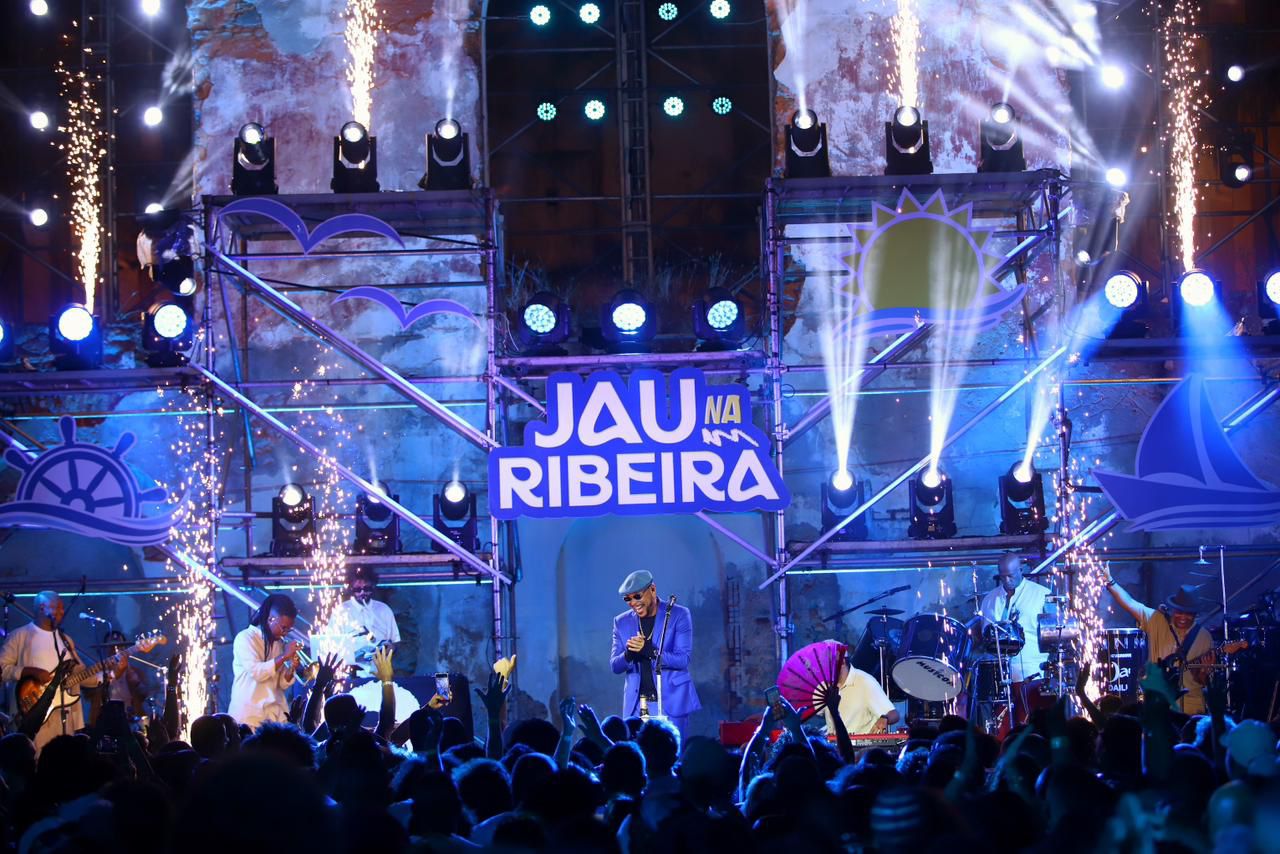 Imagem de Jau emociona o público na gravação do mais novo audiovisual na Ribeira